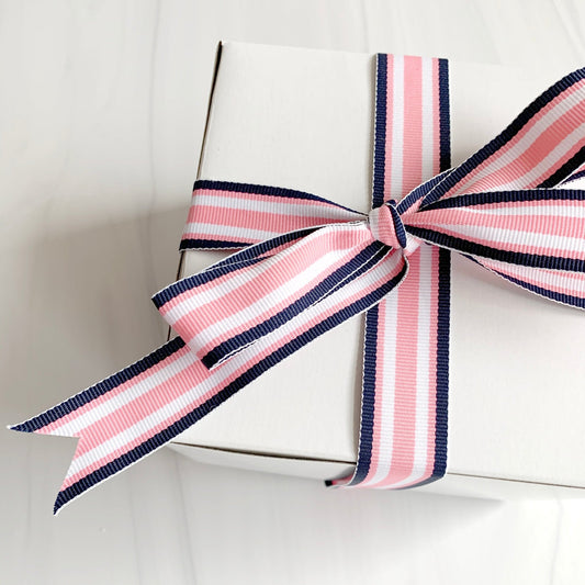 Gift Box & Ribbon - do good adventures