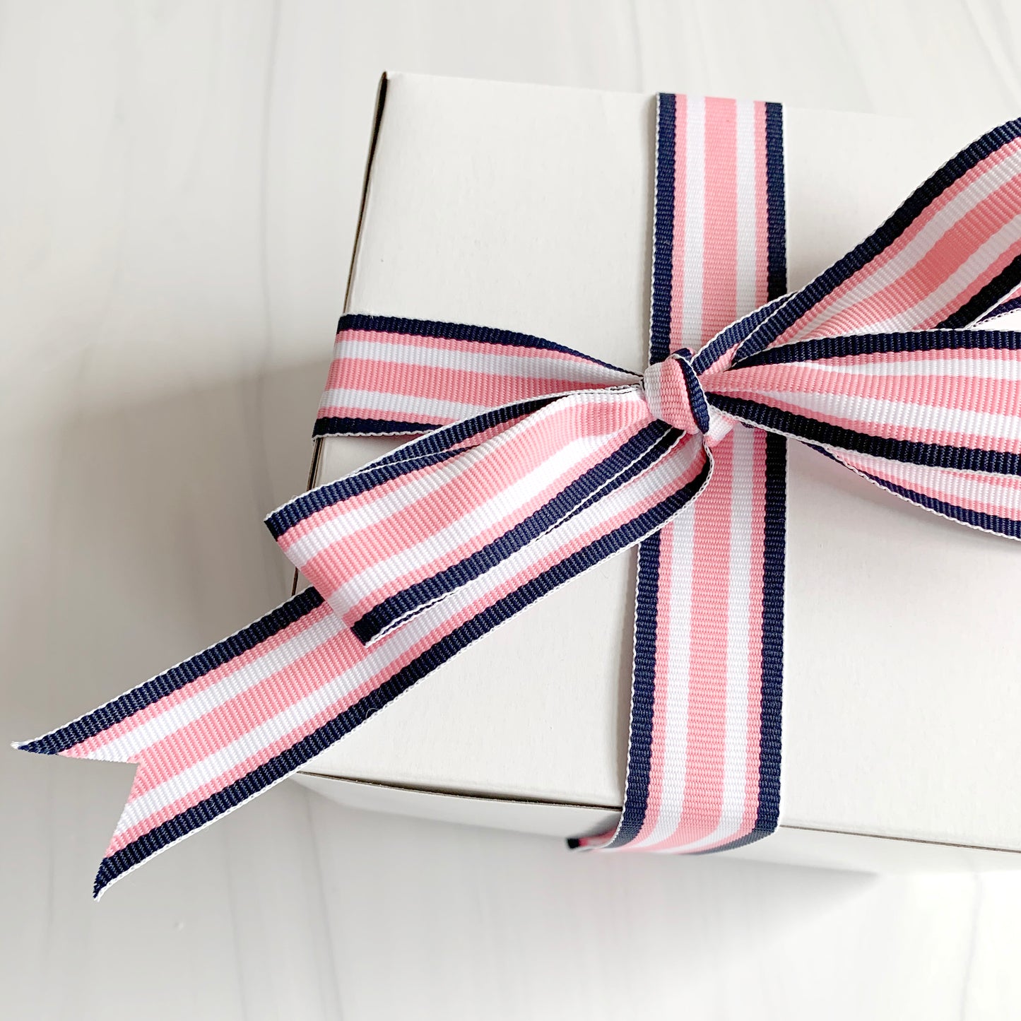 Gift Box & Ribbon